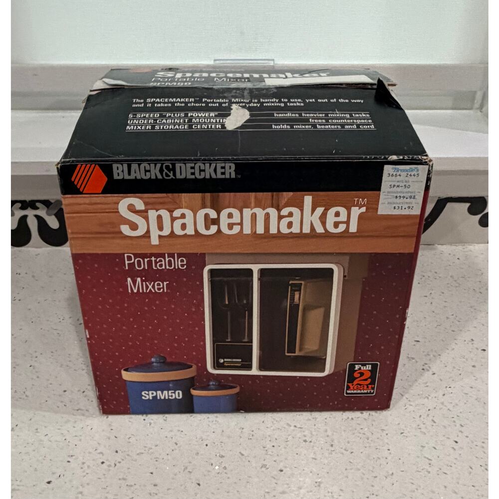 Vintage Black & Decker Spacemaker Portable Mixer SPM50 New/Old Stock